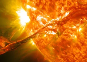 tempestade-solar-pode-provocar-auroras-em-regioes-mais-distantes-dos-polos-neste-fim-de-semana