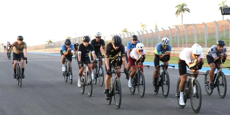 autodromo-de-goiania-reabre-para-ciclistas-e-corredores-apos-troca-do-asfalto