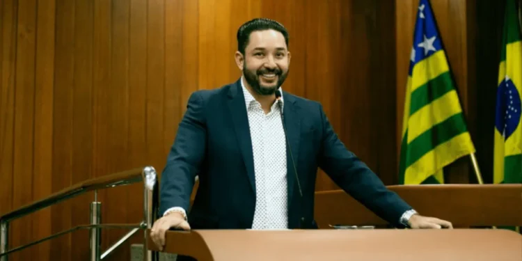 thialu-guiotti-e-eleito-presidente-da-camara-de-goiania-para-o-bienio-2027-2028