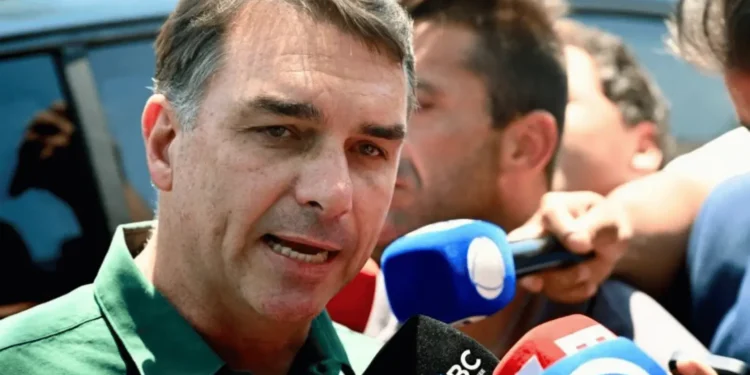 andre-mendonca-proibe-propaganda-de-lula-que-diz-que-flavio-e-contra-escala-6×1