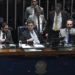 senado-adia-pec-da-seguranca-e-aprova-aumento-do-teto-do-mei-com-perdao-de-dividas