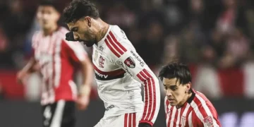 flamengo-segura-pressao-do-estudiantes-e-empata-na-argentina