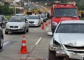 colisao-entre-tres-veiculos-deixa-passageira-ferida-na-via-estrutural-(df)
