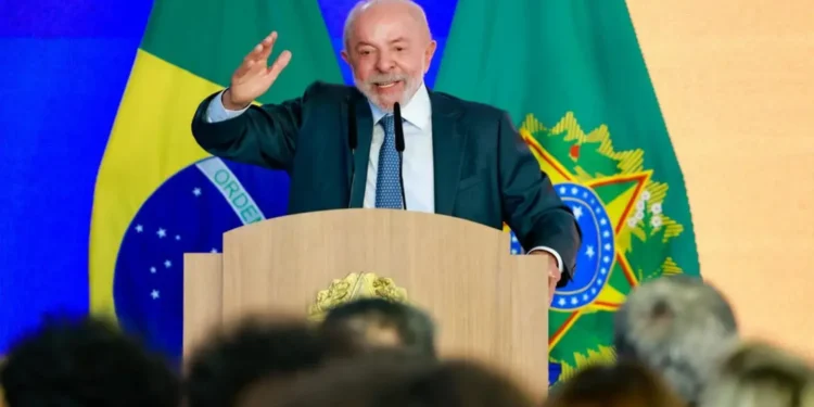 campanha-de-lula-questiona-almoco-de-flavio-bolsonaro-com-cupula-da-globo