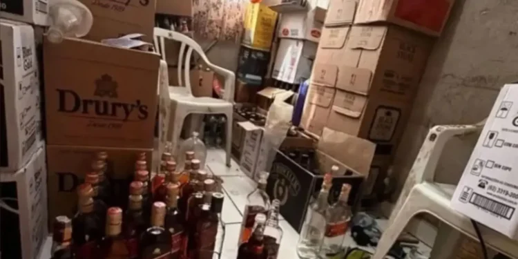 policia-encontra-fabrica-clandestina-de-whisky-em-goiania