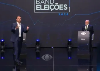 lula-e-flavio-trocam-acusacoes-sobre-corrupcao,-economia-e-seguranca-em-debate-na-band