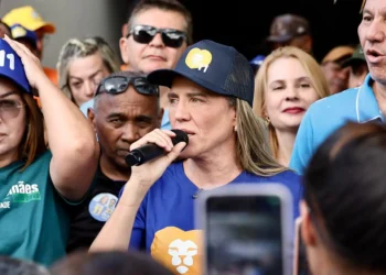 celina-leao-pede-que-professores-suspendam-paralisacao-antes-da-eleicao-no-df