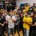“ta-todo-mundo-aqui-apoiando-a-mudanca”,-diz-flavio-bolsonaro-ao-reunir-sertanejos-em-goias