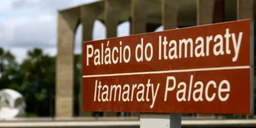 itamaraty-acusa-milei-de-ingerencia-externa-apos-ataques-ao-sistema-eleitoral-brasileiro
