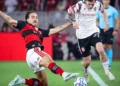 flamengo-e-eliminado-pelo-estudiantes-nos-penaltis-e-fica-fora-da-final-da-libertadores