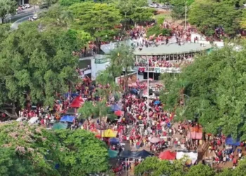 apoiadores-de-lula-fazem-ultimo-ato-de-campanha-em-goiania