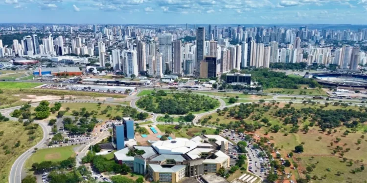 goiania-deve-ter-calor-de-35°c-e-chuva-neste-domingo-de-eleicao-(25)