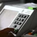 eleitor-e-preso-apos-colar-tecla-de-urna-eletronica-em-escola-de-ceilandia-(df)