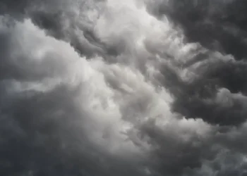 goias-tem-risco-de-tempestades-nesta-segunda-feira-(26);-confira