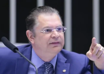 lider-do-pl-desiste-de-disputar-comando-da-camara-apos-resultado-das-eleicoes