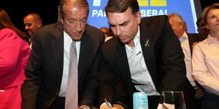 valdemar-critica-carta-de-flavio-bolsonaro-e-se-reune-com-jair-apos-viagem-aos-eua