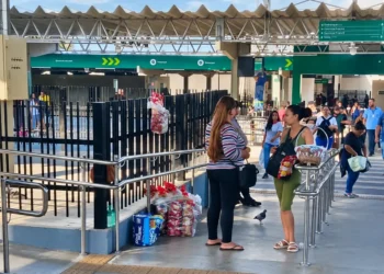 prefeitura-orienta-ambulantes-e-anuncia-fiscalizacao-nos-terminais-de-goiania